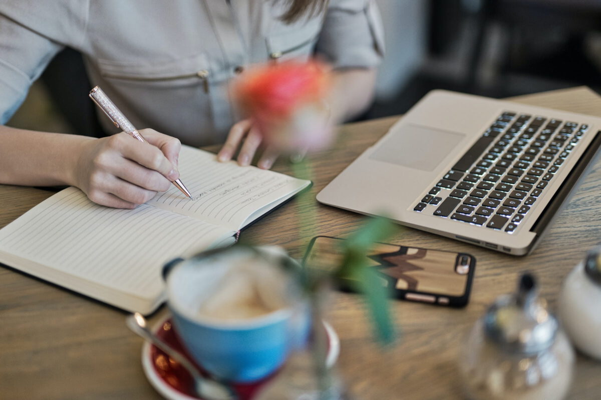 brand-strategy-session-min-1200×800